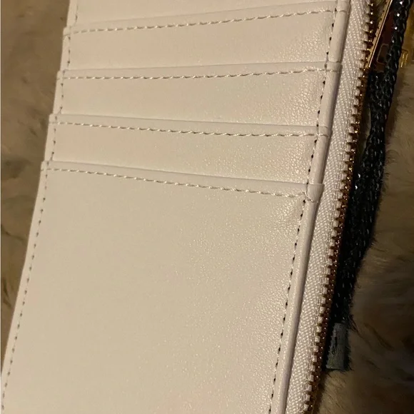 Black or White Leather Card and Coin Holder - Picture 3 of 6